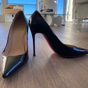 Black So Kate Pumps